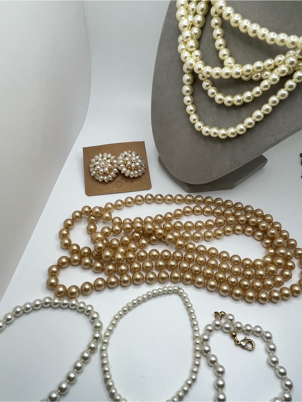 Bundle of Fashion Pearl Jewelry - Picture 11 of 14